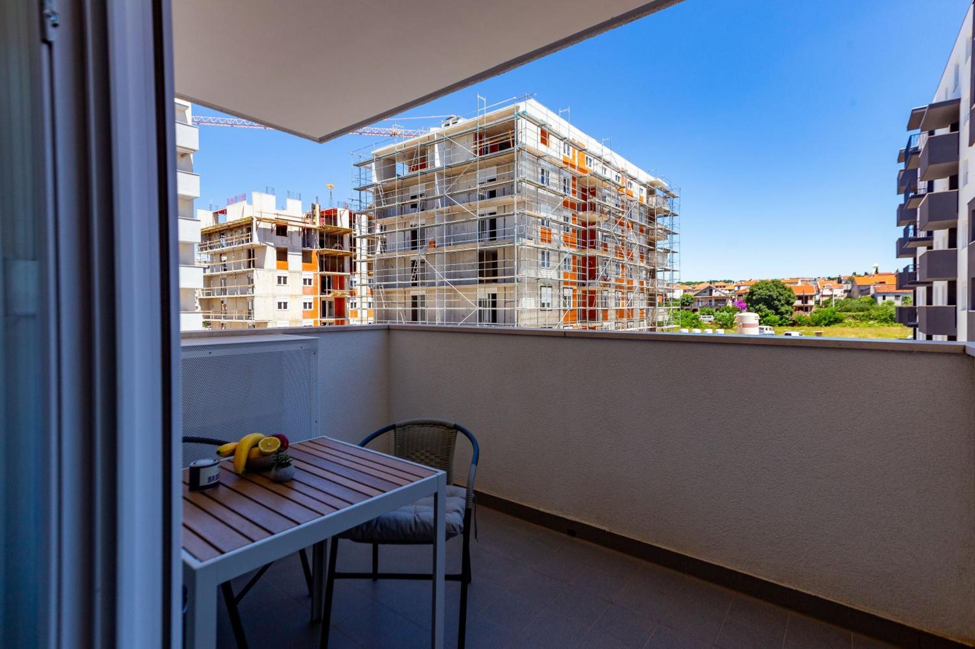 Campanula Apartment With Balcony Zára Kültér fotó